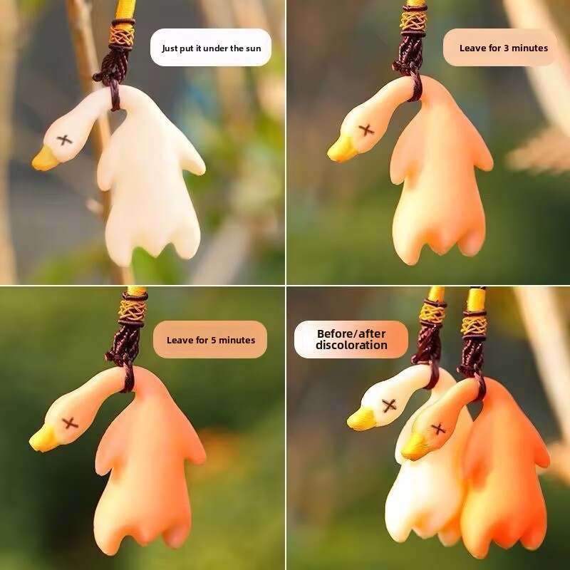 Color-changing roast duck pendant, it will change color when exposed to ultraviolet rays, spoof roast duck keychain, creative toy color-changing roast duck